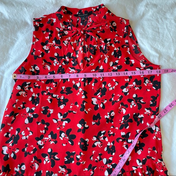 BR Tie-Neck Flouncy Red Top - Picture 7 of 11